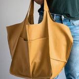 Shoulder Bag: Brown