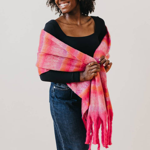 Adventure Ombre Scarf: Pink