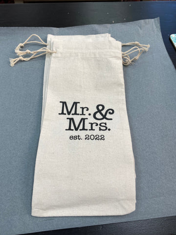 Mr & Mrs wine bags
